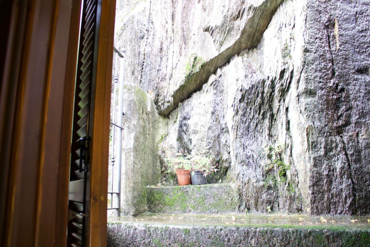 La Casa Sul Sasso In Town Serviced Accommodations Dervio Buitenkant foto