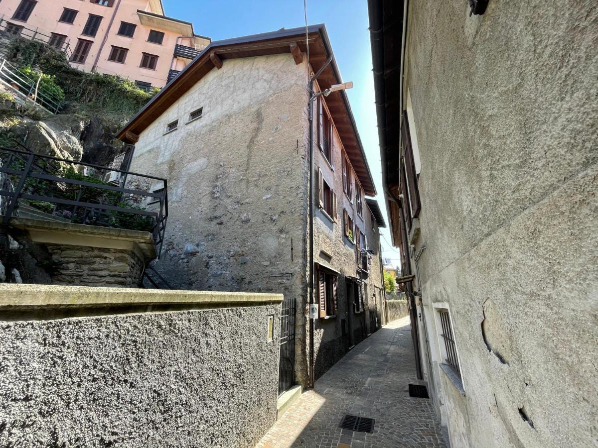 La Casa Sul Sasso In Town Serviced Accommodations Dervio Buitenkant foto