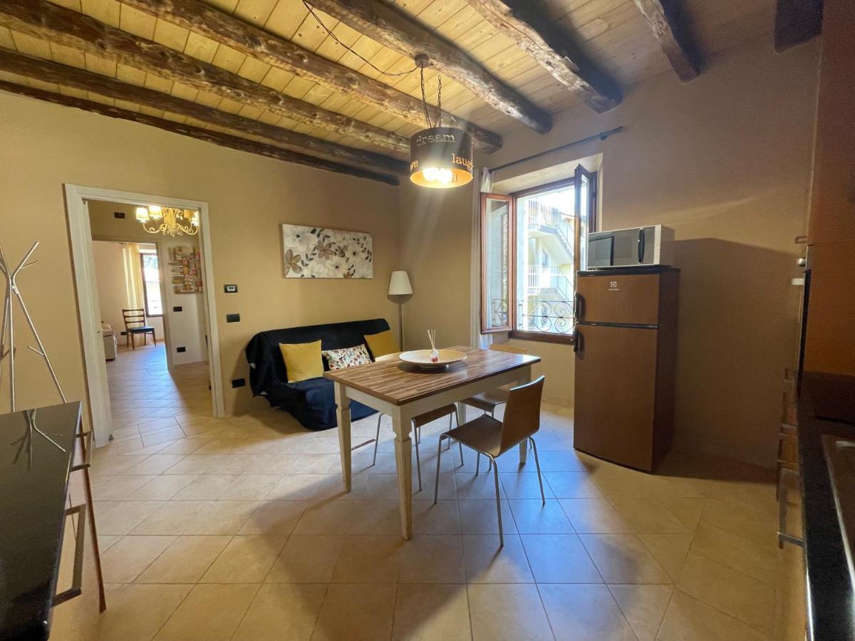 La Casa Sul Sasso In Town Serviced Accommodations Dervio Buitenkant foto
